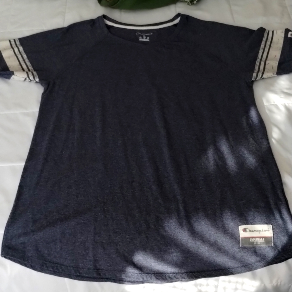Champion women's Original T-shirt navy blue with cream cuffs size XL